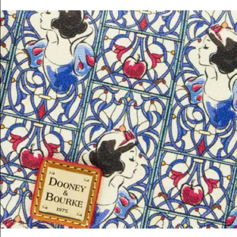 Dooney and Bourke Disney Snow White purse - Picture 2 of 10